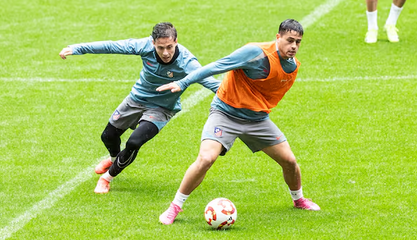 Alberto Moreno entreno Atletico